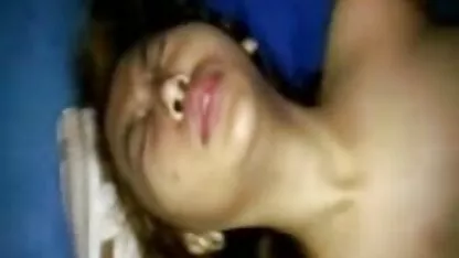 Des clients porno marocain gratis fortunés livrent Gina à un atelier de réparation automobile