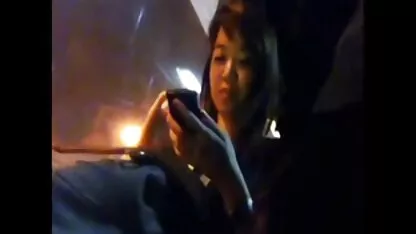 Beauté dans le porno porno marocaine chat caresser le vagin pour les téléspectateurs