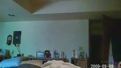 Une méchante vieille femme porno marocain gratis donne dans le canapé
