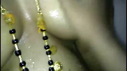 Guy admirant les jambes et le cul magnifique film de sex marocaine blonde