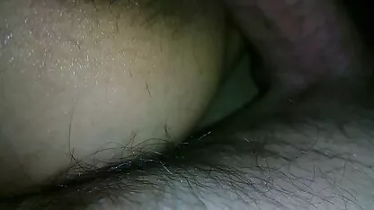 Pendant que son amie s'éloignait, la porno free marocain fille suce son petit ami