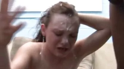 Gode en caoutchouc remplaçant une film marocaine porno Bite Lesbienne